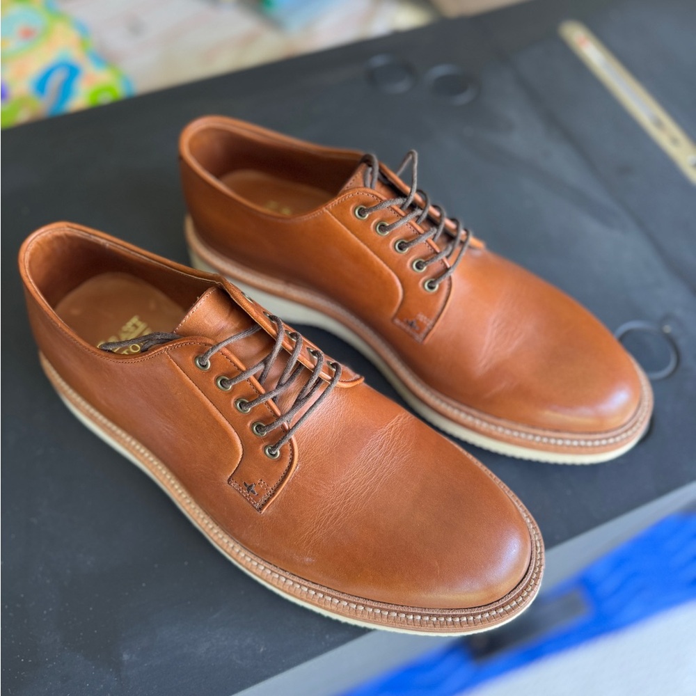 Grant Stone Derby Shoes – Honey Glazed Leather – Vibram Sole – Size 11 Men’s